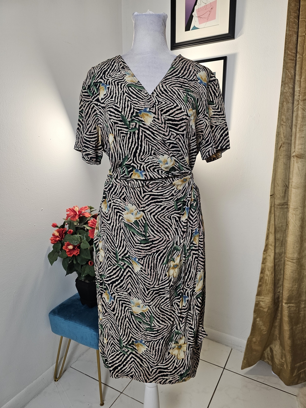 Vintage Robbie Bee Black & White Zebra-Print Midi with Yellow Floral Detail